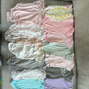 14 Short Sleeve Newborn/0-3 Month Shirts / Body Suits